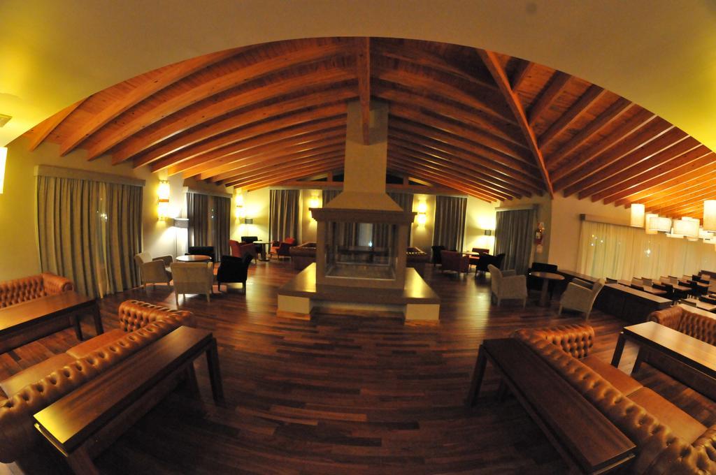 Antu Malal Hotel Plaza Huincul エクステリア 写真