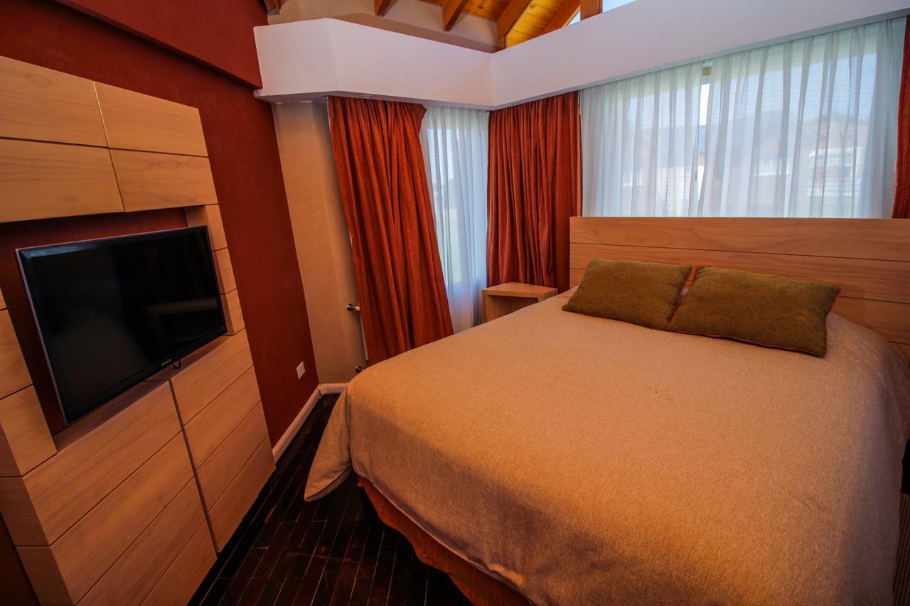 Antu Malal Hotel Plaza Huincul エクステリア 写真
